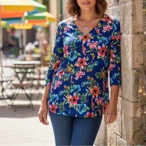 Attitudes by Renee Greenstein XL Floral Tunic Top Blue V-Neck 3/4 Sleeve NWT